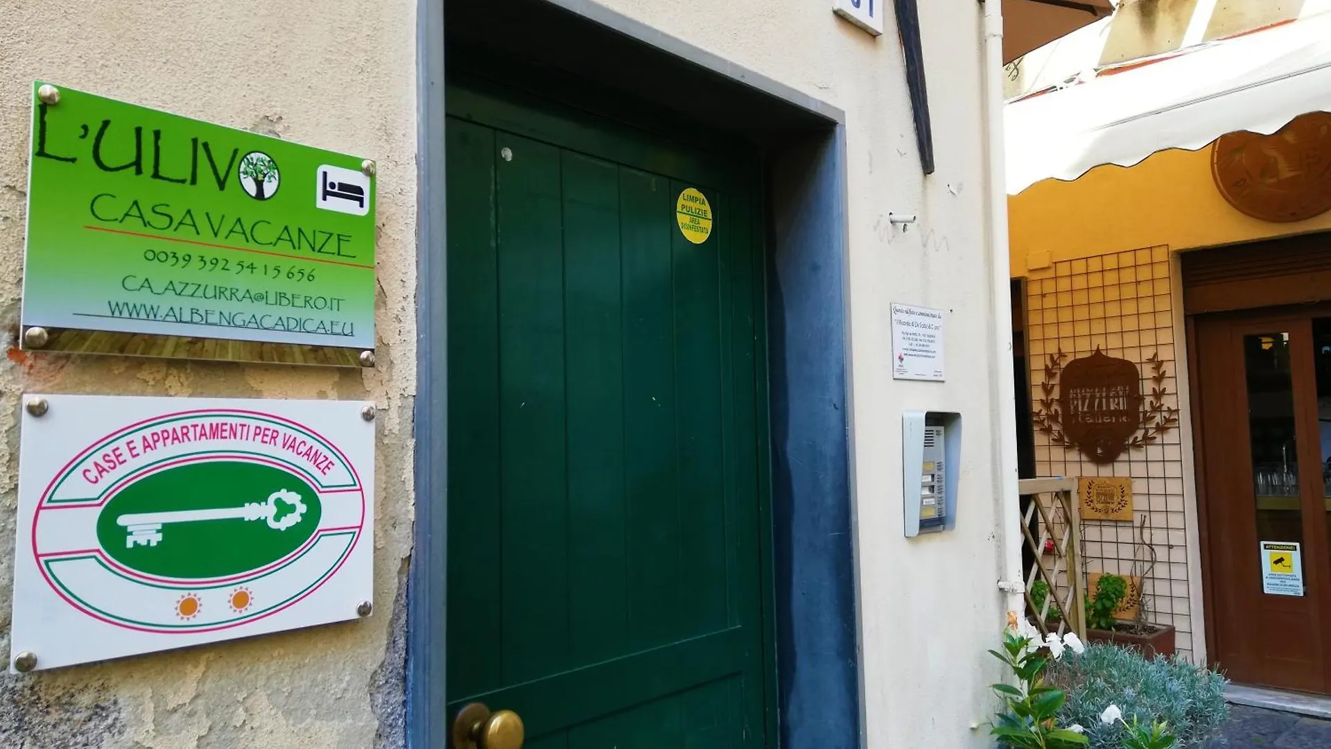 Casa Vacanza L'Ulivo Albenga Italy
