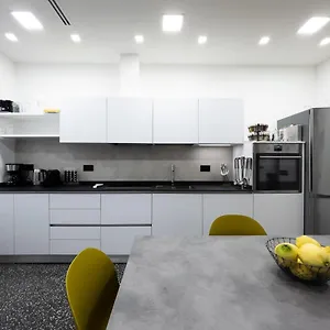 Apartment Largodoria - Viagenova, Box Auto Privato Incluso, Albenga